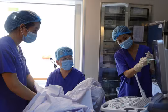 Đề xuất bảo hiểm y tế chi trả phí điều trị vô sinh hiếm muộn