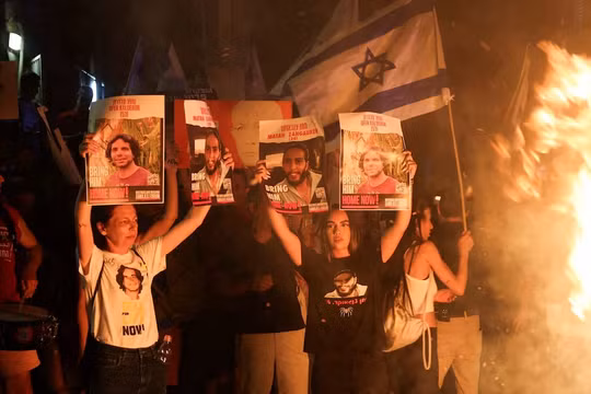 Người biểu tình Israel lại kéo đến nhà Thủ tướng Netanyahu, yêu cầu ông từ chức