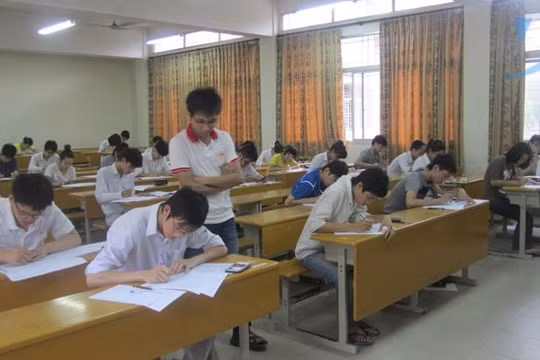 Đề thi tốt nghiệp THPT 2024 môn Vật lí, mã đề 201
