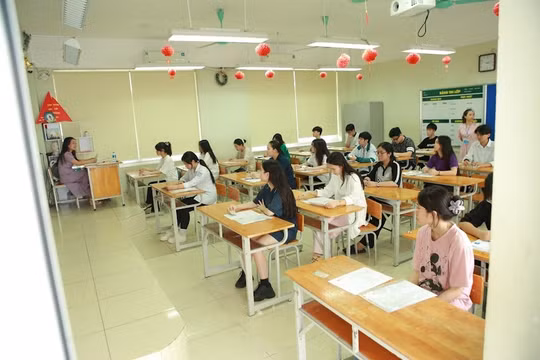 Đề thi tốt nghiệp THPT 2024 môn tiếng Anh, mã đề 407