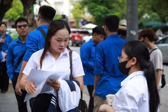 Đề thi tốt nghiệp THPT 2024 môn tiếng Anh, mã đề 412