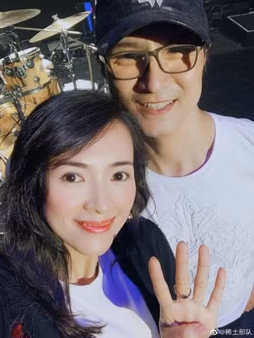 Vợ chồng Chương Tử Di - Uông Phong trước khi đến với nhau, 2 ngôi sao đều có tình sử phức tạp.