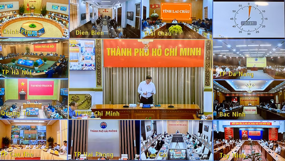 Thủ tướng: Xây dựng các kịch bản điều hành phù hợp tình hình mới, kiên định mục tiêu tăng trưởng từ 10% trở lên- Ảnh 12.