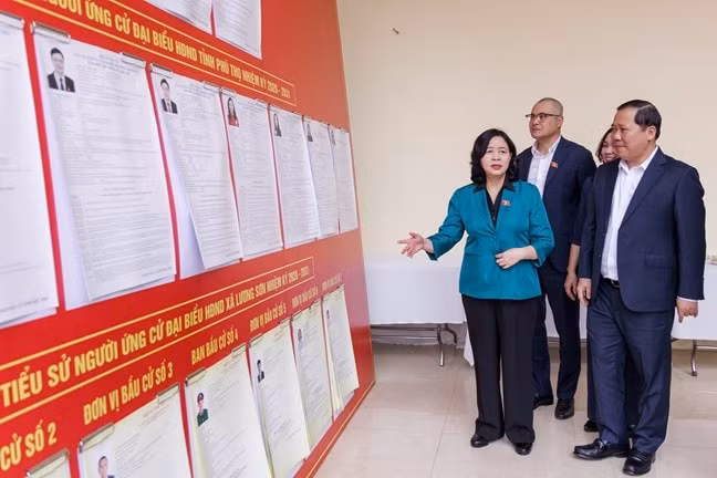 Mọi chủ trương, chính sách đều phải xuất phát từ nguyện vọng, quyền, lợi ích hợp pháp, chính đáng và vì hạnh phúc của nhân dân ảnh 14