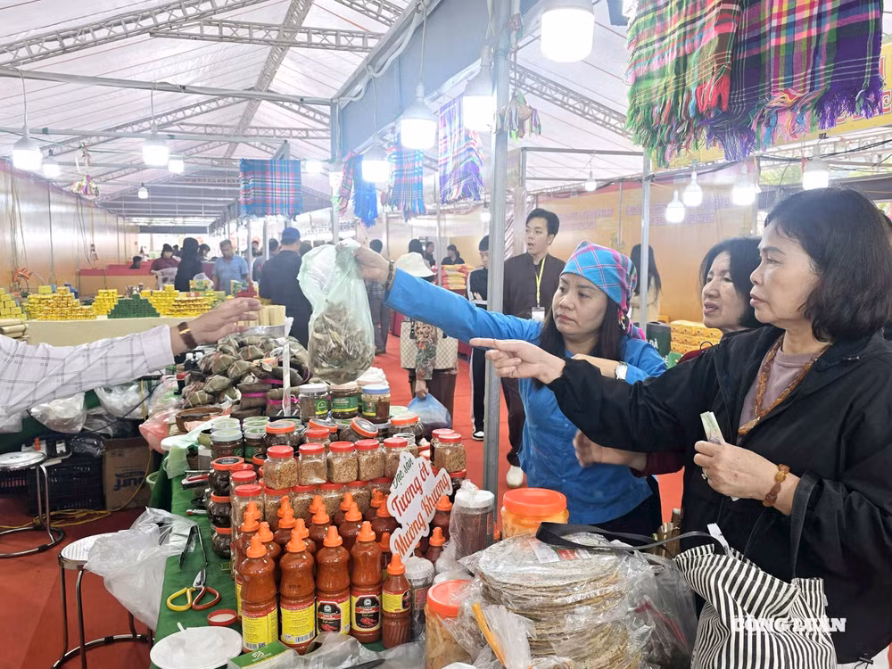 1-quang-ninh-quyet-tam-lam-trong-sach-thi-truong.jpg
