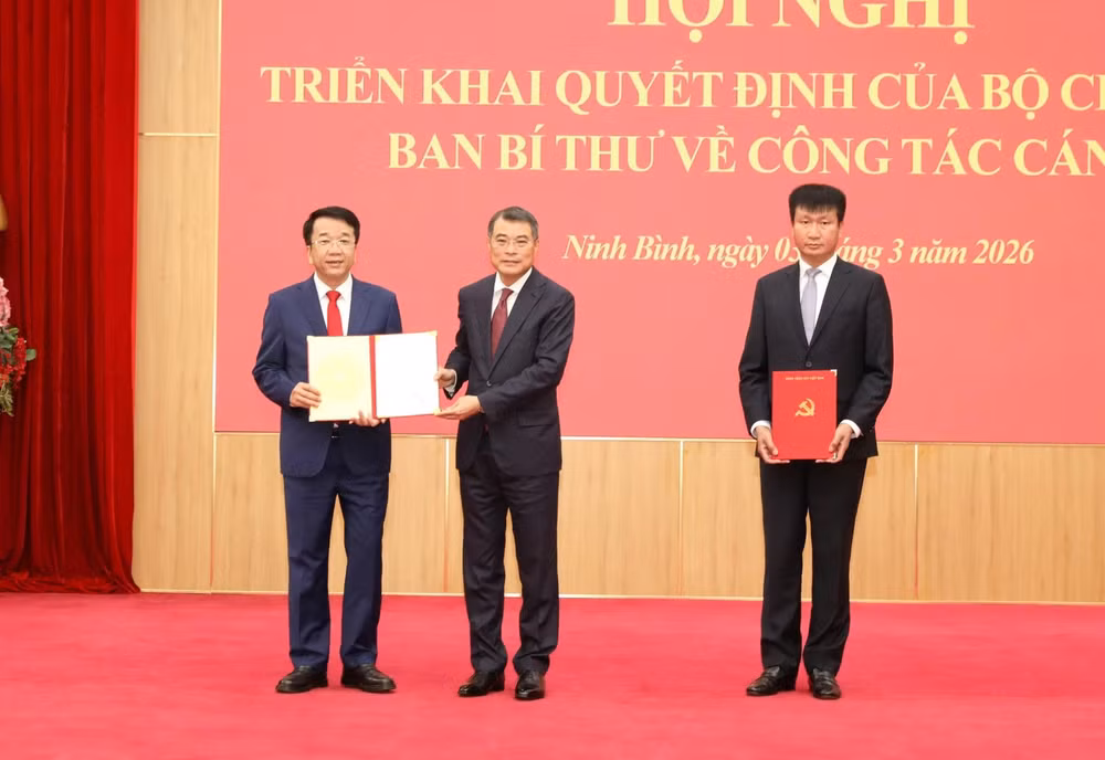 Ông Nguyễn Thanh Bình được giới thiệu để bầu làm Chủ tịch UBND tỉnh Ninh Bình ảnh 1 z7581812247796_4dd002bad97619eeff89928ee76a3e95.jpg
