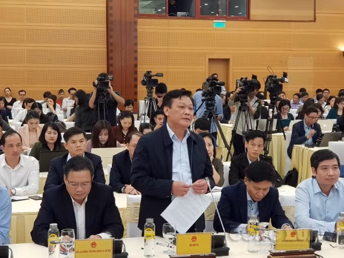 Thứ trưởng Bộ Nội vụ Nguyễn Duy Thăng trả lời liên quan đến mức lương của ông Lê Vinh Danh.