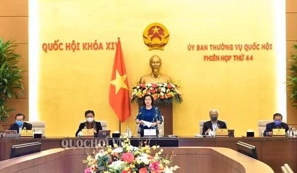 Phiên họp thứ 44 của Ủy ban Thường vụ Quốc hội. Ảnh: Cổng TTĐT Quốc hội