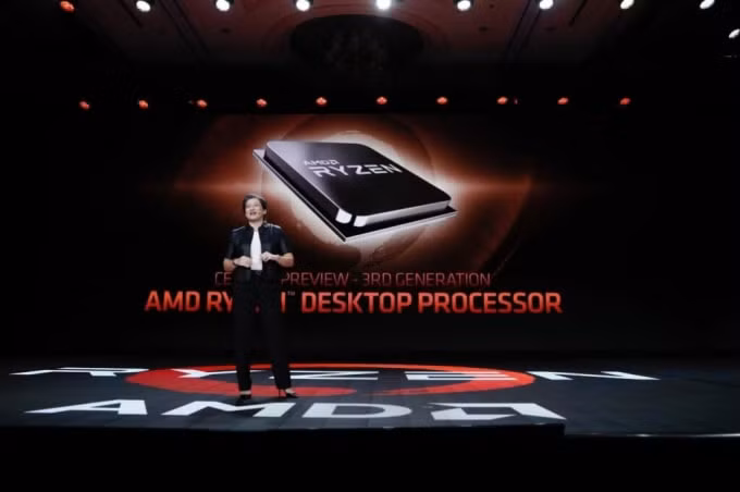 Tiến sĩ Lisa Su, CEO AMD trong một buổi ra mắt sản phẩm