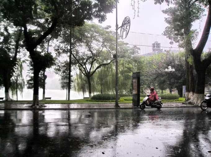 Bắc Bộ có mưa rào và dông. Ảnh TL.