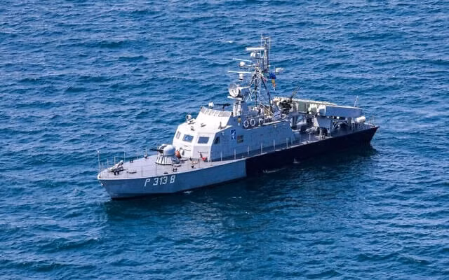Hình minh họa: Tàu tấn công nhanh Shahid Raeisi (P313-8) thuộc Hải quân Vệ binh Cách mạng Hồi giáo Iran (IRGC-N) trong cuộc tập trận hải quân chung giữa Iran, Nga và Trung Quốc tại Vịnh Oman, ngày 15 tháng 3 năm 2023. (Văn phòng Quân đội Iran / AFP)