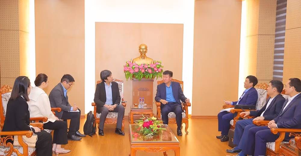 ninh 2