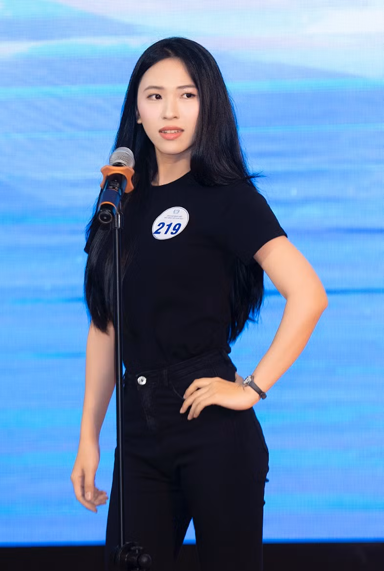 Ảnh màn hình 2025-11-14 lúc 07.05.32