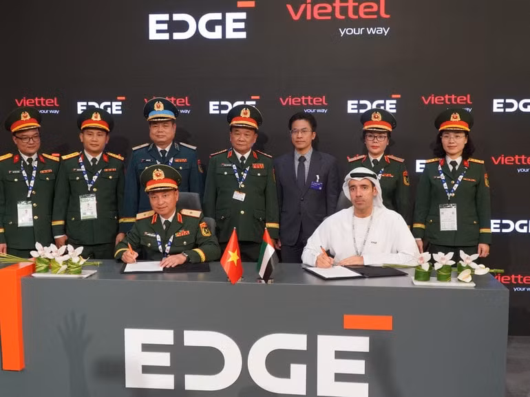 uae-00253.jpg