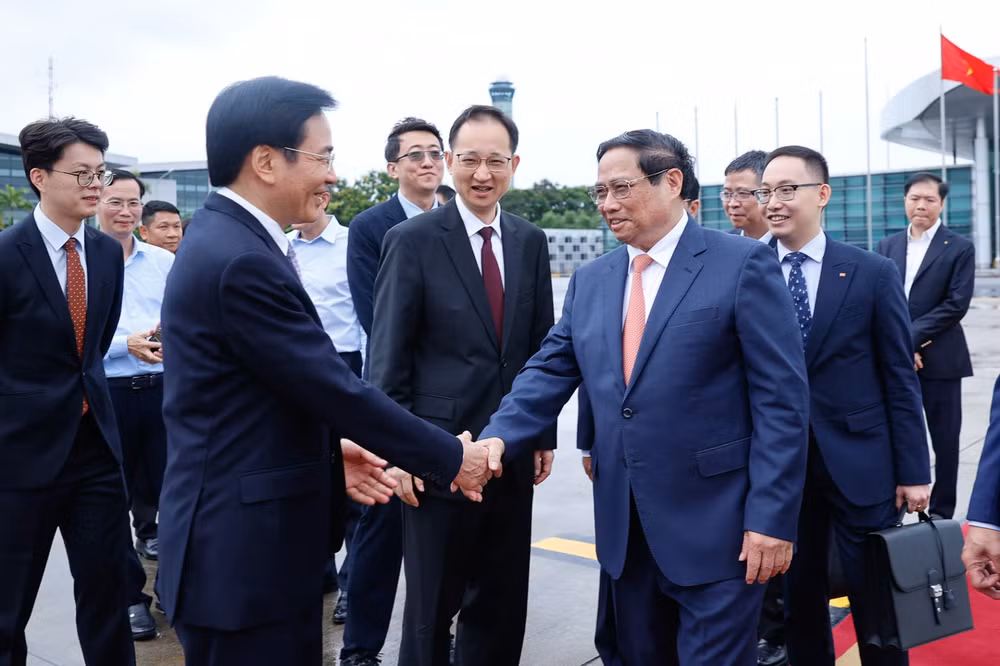 thu tuong pham minh chinh len duong du hoi nghi cua dien dan kinh te the gioi va lam viec tai trung quoc hinh 2