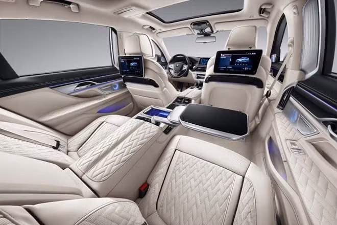 BMW 7-Series Shining Shadow. Ảnh: BMW