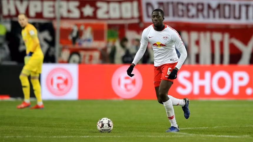 Trung vệ Konate được coi là sự bổ sung chất lượng cho hàng thủ Liverpool. Ảnh: Getty