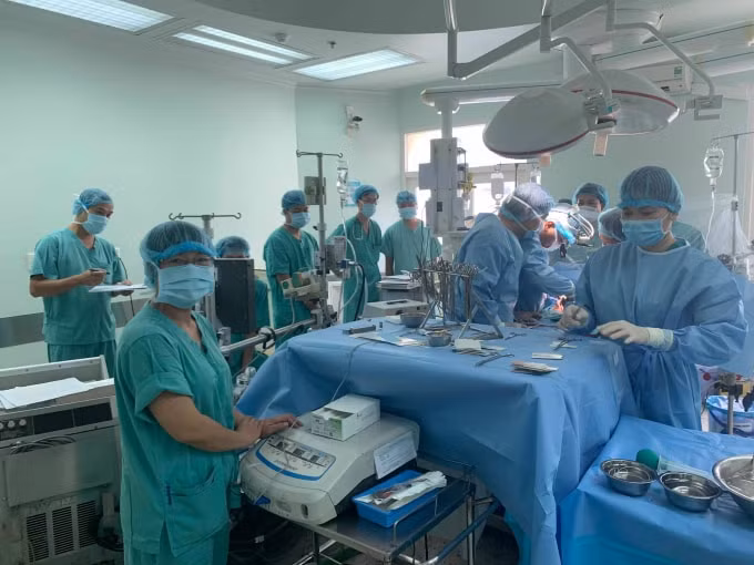 E kíp ghép tạng của BV TW Huế.