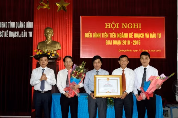 Hội nghị điển hình tiên tiến ngành KH&ĐT giai đoạn 2010-2015.