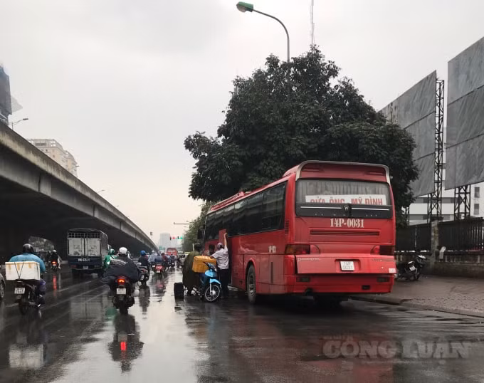 Kiểm tra, xử lý nghiêm hiện tượng “xe dù, bến cóc” chạy tuyến Hà Nội - Quảng Ninh (Ảnh minh họa)