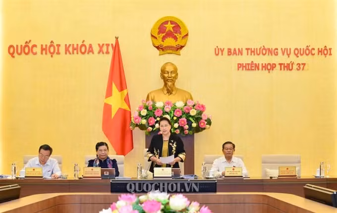 Chủ tịch Quốc hội Nguyễn Thị Kim Ngân phát biểu khai mạc phiên họp thứ 37 của Uỷ ban Thường vụ Quốc hội. Ảnh: quochoi.vn