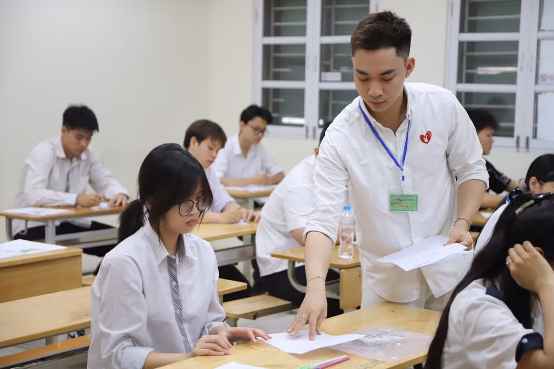 Đề Văn THPT 2026 đề cập AI và khát vọng sáng tạo, bám sát hơi thở cuộc sống hiện đại