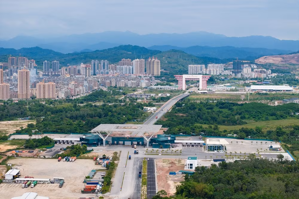 muc so thi cong vien dang cap va nha mau sang xin tai vinhomes golden avenue mong cai hinh 7