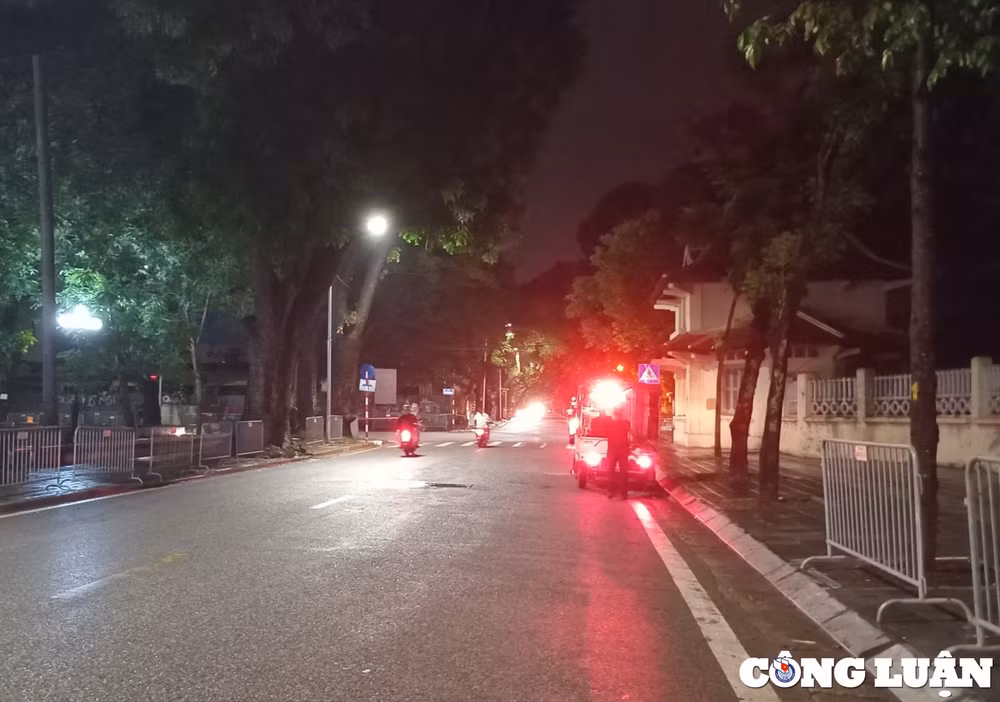 ha noi lang le truoc gio tien dua vi tong bi thu dang kinh hinh 9