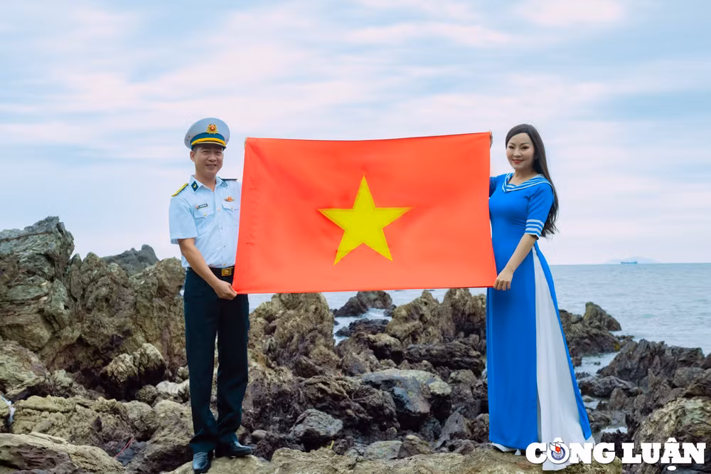 ra mat phim ca nhac dac biet truong sa ben bo trong nhau hinh 3
