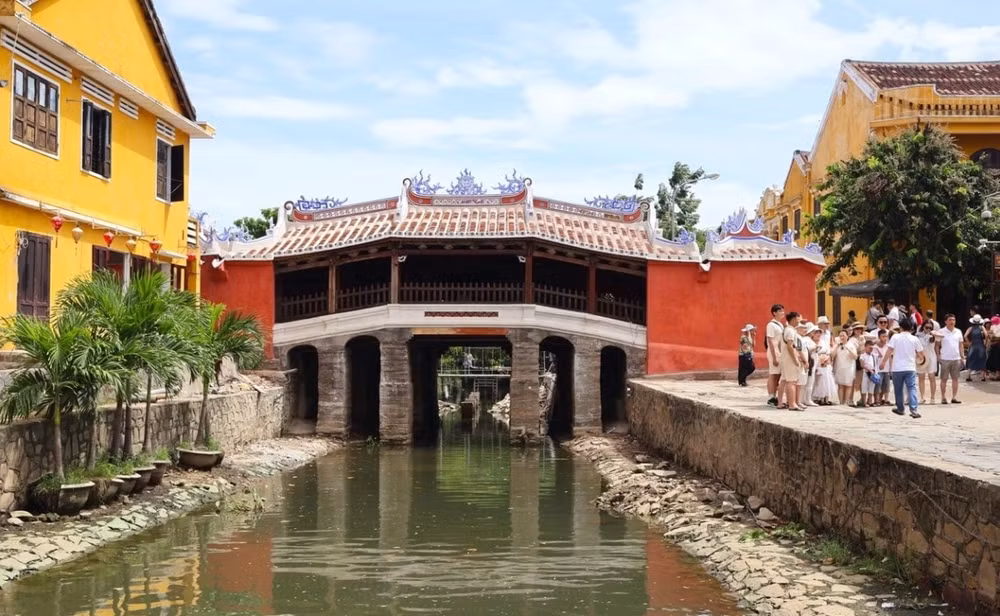 chua cau hoi an co dien mao moi cuc di san van hoa phan hoi hinh 1