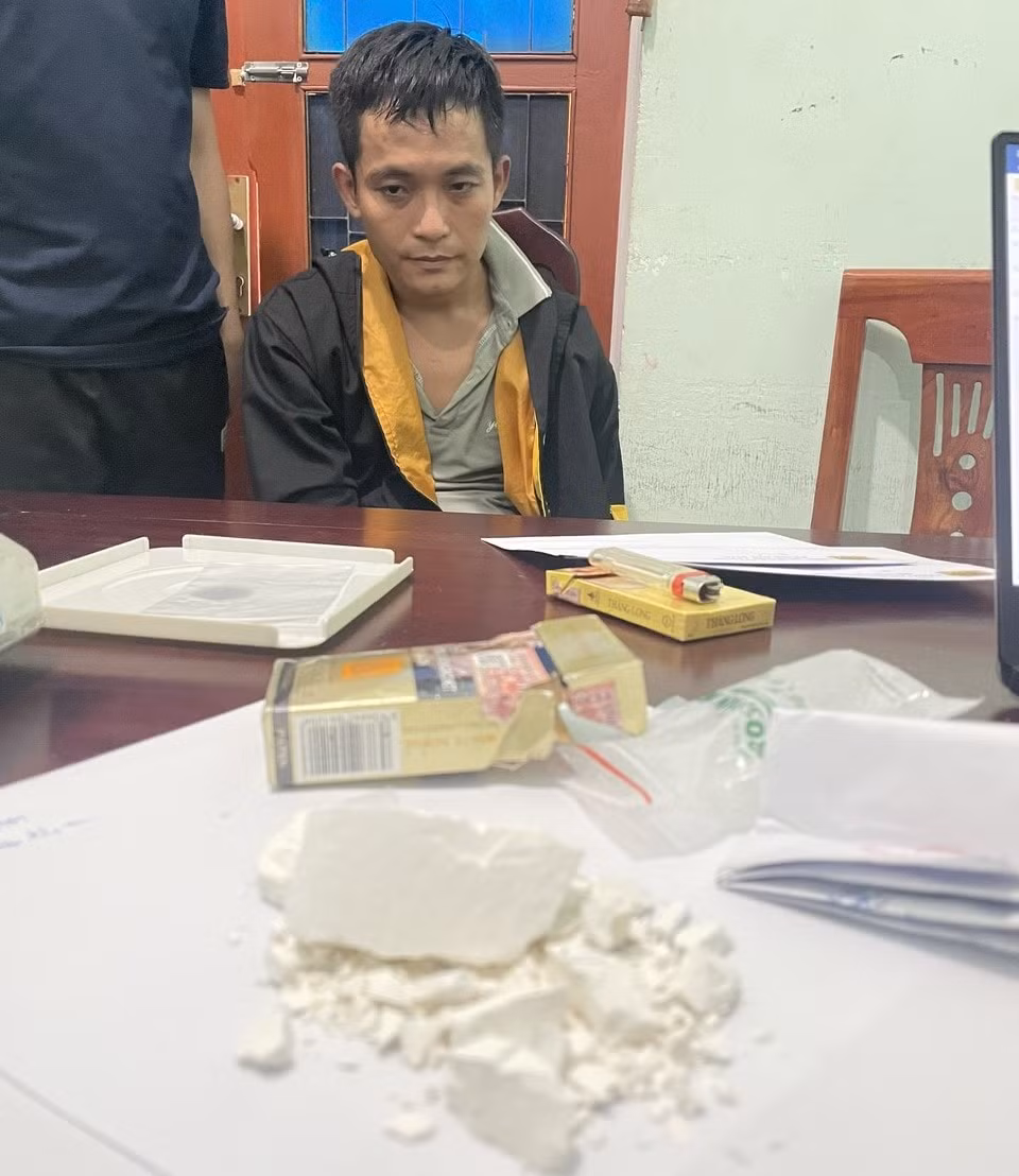 lien tiep bat cac doi tuong mua ban trai phep chat ma tuy o nghe an hinh 1
