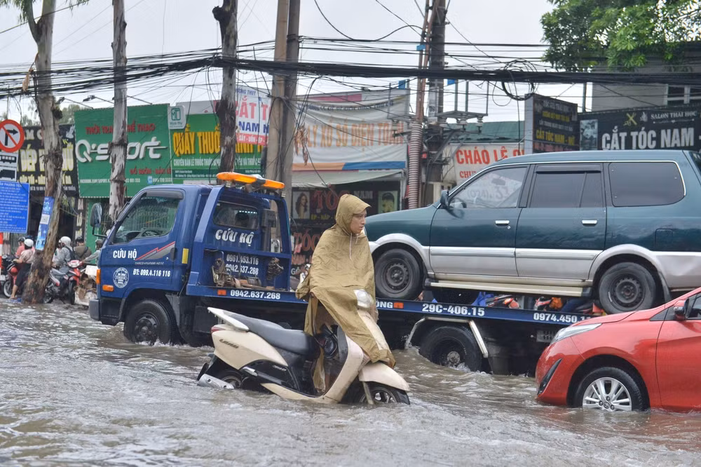 cach ban can biet de ha phanh tay dien tu khi o to het ac quy hinh 2