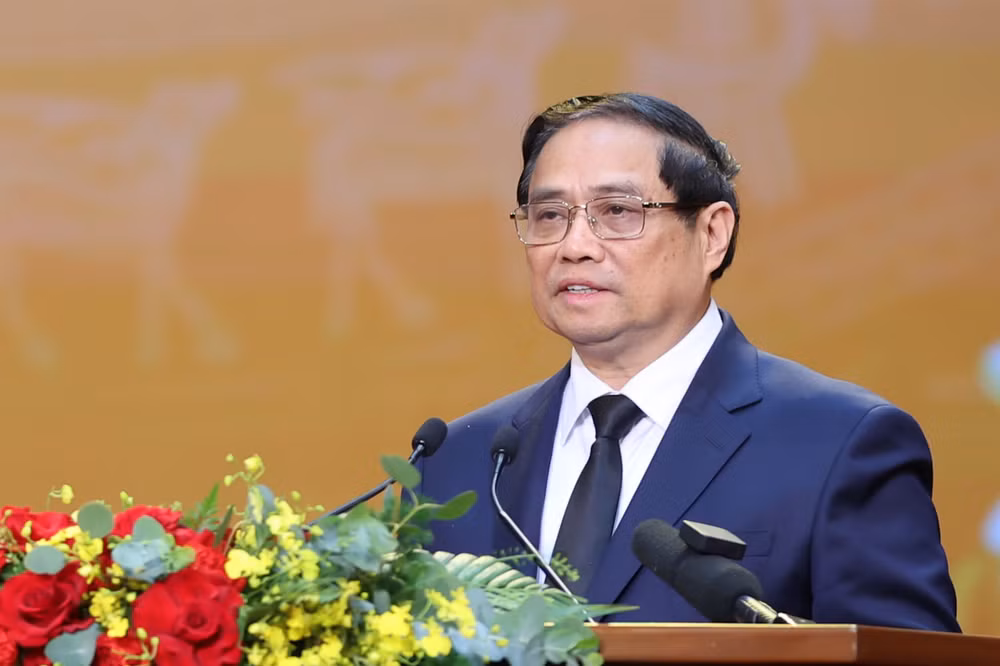 thu tuong pham minh chinh tang cuong thu hut nguon luc xa hoi thuc hien tot cac phong trao den on dap nghia hinh 2