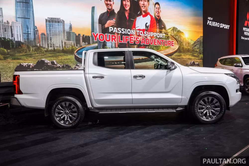 mitsubishi triton 2024 chao san indonesia cho ngay ve viet nam hinh 4