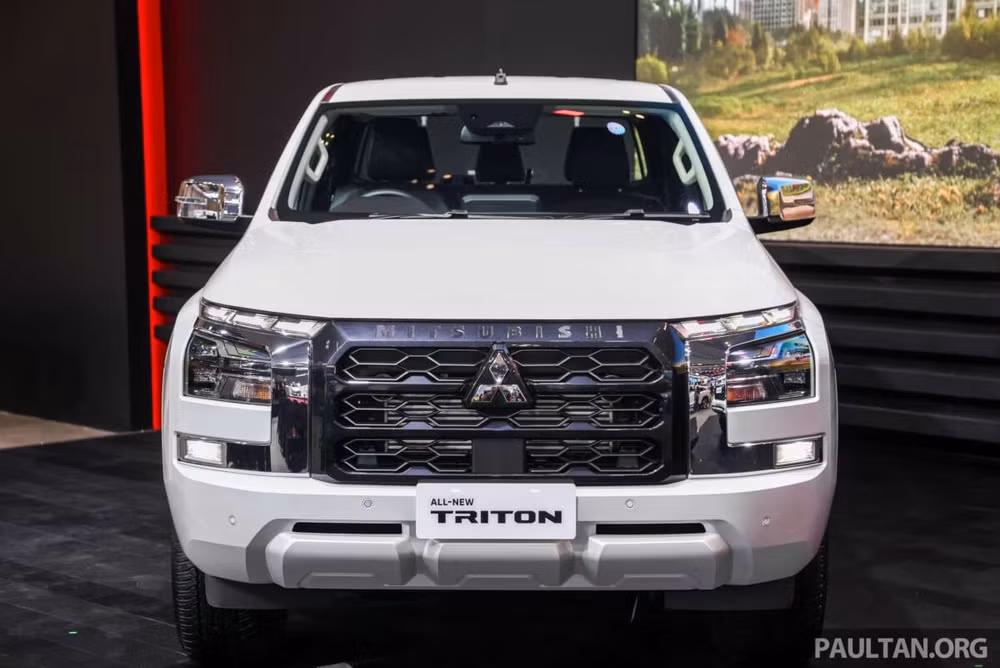 mitsubishi triton 2024 chao san indonesia cho ngay ve viet nam hinh 2