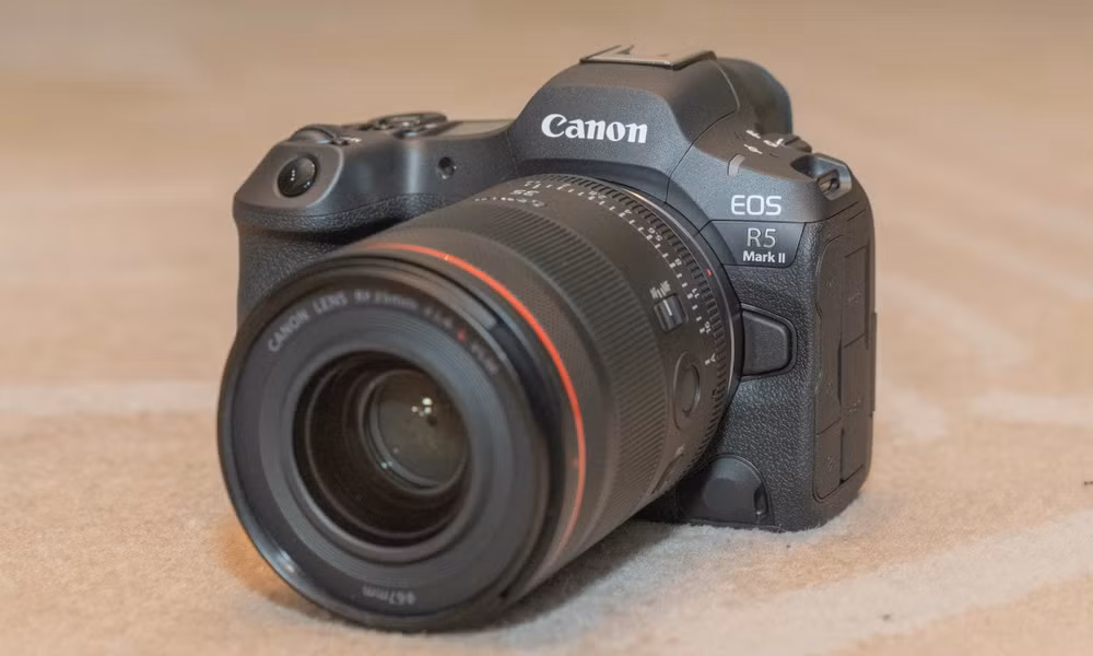 canon trinh lang eos r5 mark ii may anh mirroless cao cap voi gia 105 trieu dong hinh 1