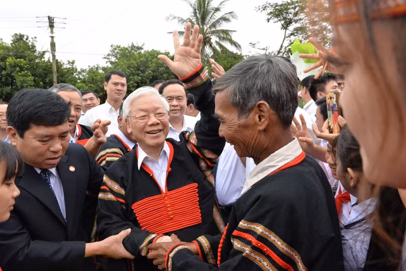 dat nuoc ta chua bao gio co duoc co do tiem luc vi the va uy tin quoc te nhu ngay nay hinh 10