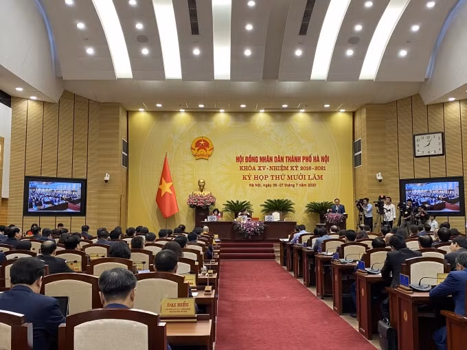Tài kỳ họp lần này, phần lớn thời gian sẽ dành để các đại biểu thảo luận về tình hình phát triển kinh tế - xã hội 6 tháng cuối năm 2020. Ảnh: Dương Lâm