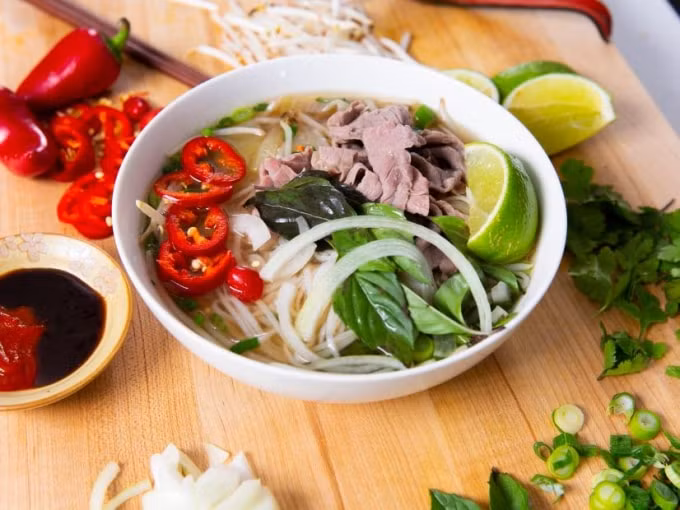 Bún riêu thơm ngon của Việt Nam. Ẩnh: Food Network