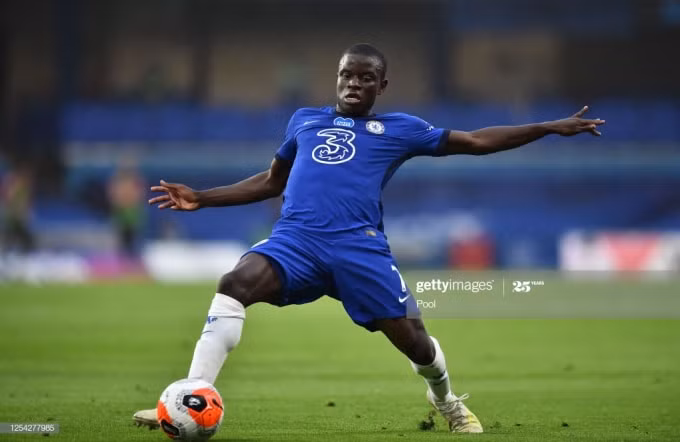 Kante gặp vấn đề về gân kheo trong chiến thắng 3-0 trước Watford. Ảnh: Getty