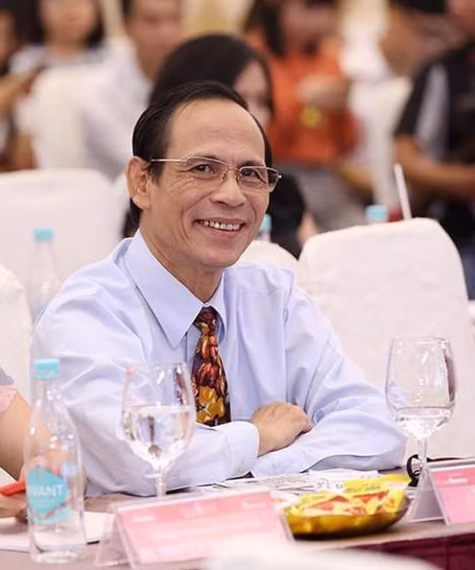 giam khao nhan trac