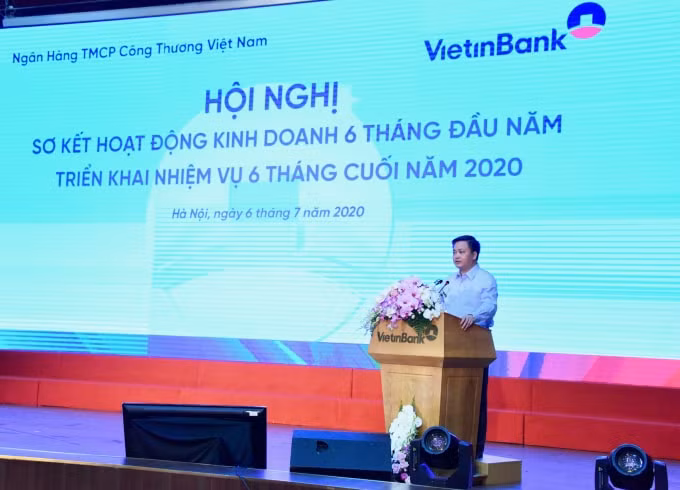 Ông Lê Đức Thọ - Bí thư Đảng ủy, Chủ tịch HĐQT VietinBank phát biểu tại Hội nghị