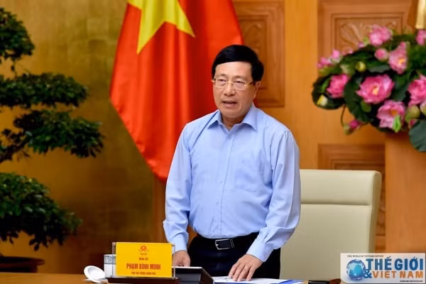 Phó Thủ tướng Phạm Bình Minh, Trưởng Ban Chỉ đạo liên ngành hội nhập quốc tế về chính trị, an ninh, quốc phòng phát biểu tại cuộc họp. Ảnh: TG&VN