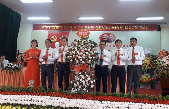 Đại hội Đảng bộ xã Chu Phan, huyện Mê Linh, Hà Nội phải hủy kết quả bầu lần 1 do thừa tới 14 phiếu, phải bầu lại lần 2 mới thành công - Ảnh: Cổng thông tin huyện Mê Linh