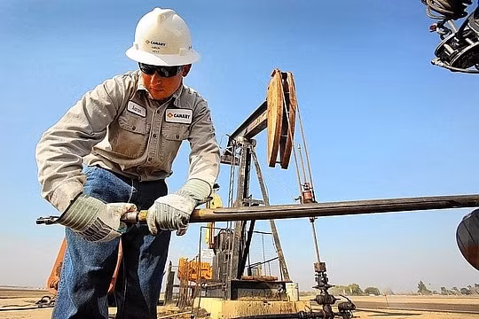 Giá dầu hôm nay 9/7 tiếp tục giảm trước những báo cáo về số hàng tồn kho của Mỹ tăng cao. Ảnh minh họa.