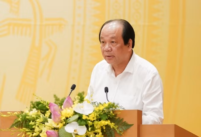 Bộ trưởng, Chủ nhiệm VPCP Mai Tiến Dũng trình bày báo cáo tại Hội nghị.
