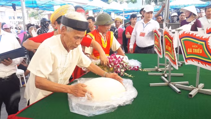 Sau cùng, những người 