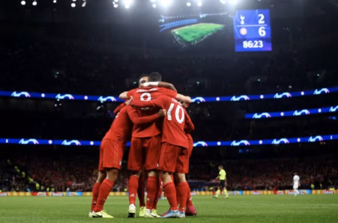 Bayern Munich dù đang gặp khủng hoảng ở giải Quốc nội nhưng đang có phong độ cao tại Champions League. Ảnh: Getty