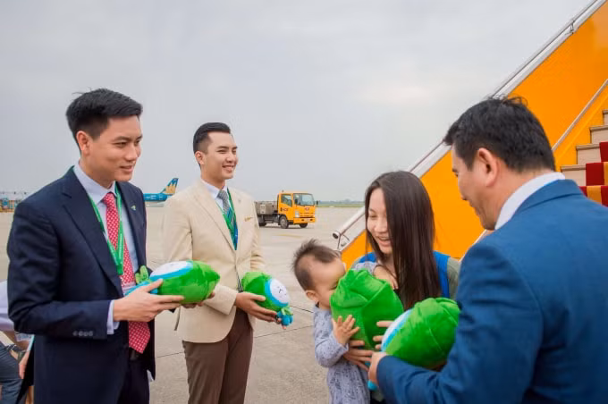 Khách hàng được tặng “Bé măng” trên chuyến bay đặc biệt của Bamboo Airways.