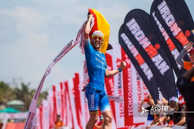 Patrick Lange giành chiến thắng tại Ironman 70.3 Đà Nẵng 2019.